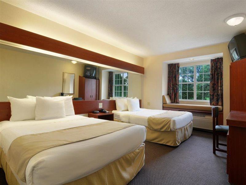 Microtel Inn & Suites By Wyndham Perimeter Center Sandy Springs Exterior photo